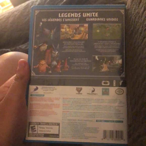 rise of the guardians ages 10+ and Skylanders 10+. - Picture 6 of 8